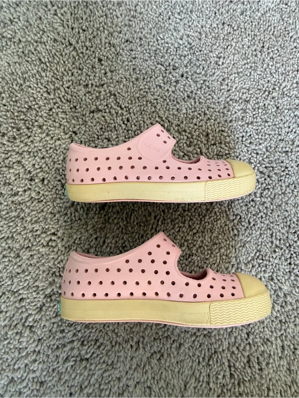 Native Kids Pink Slip-On Water Shoes with Yellow Toe Caps 6C